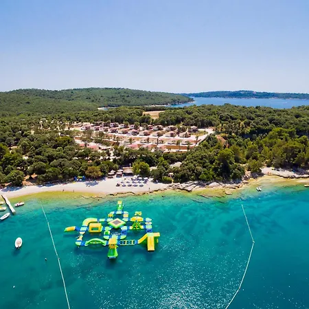 Ferienpark Happy Camp Mobile Homes In Brioni Sunny Camping