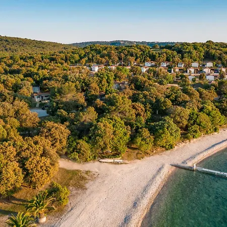 Happy Camp Mobile Homes In Brioni Sunny Camping 3*
